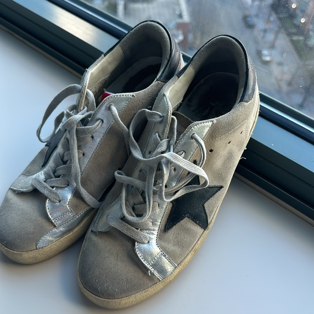 Golden Goose Sneakers - Picture 7 of 8